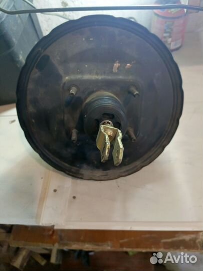 Продам главный тормозной цилиндр с вакумником