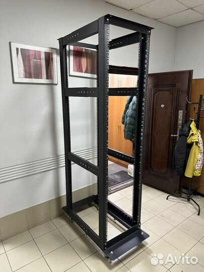 Серверная стойка