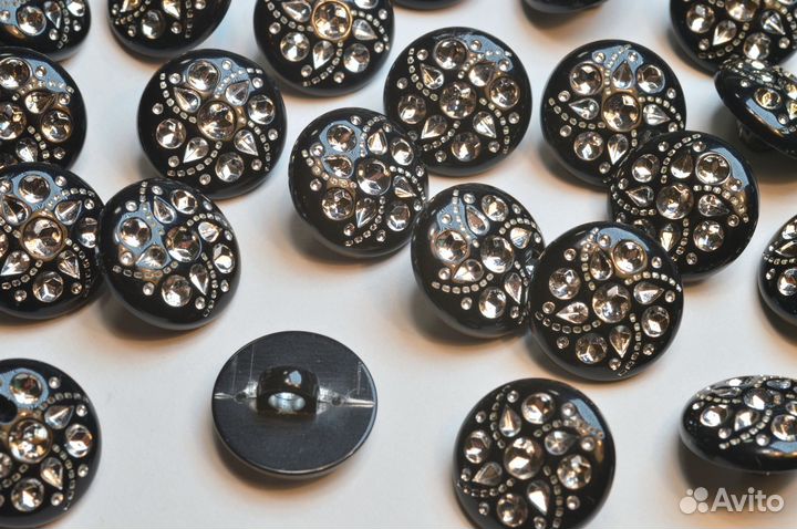 Пуговицы 18 мм