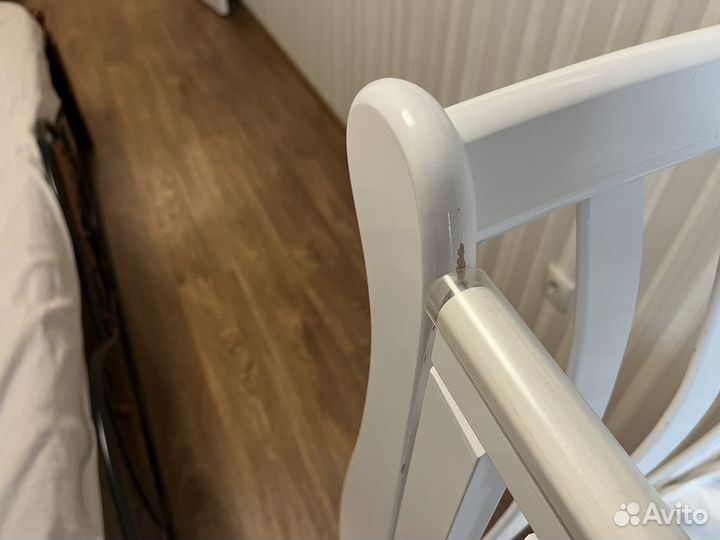 Детская кровать с комодом