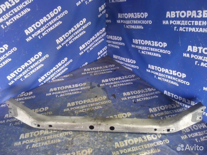 Верхняя рамка телевизора Ford F350 пикап V8 2005