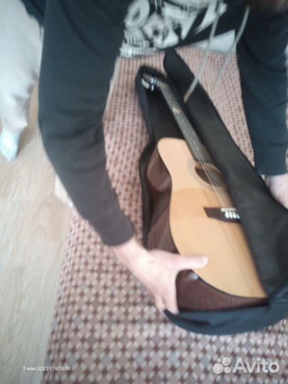 Акустическая 12-струнная гитара