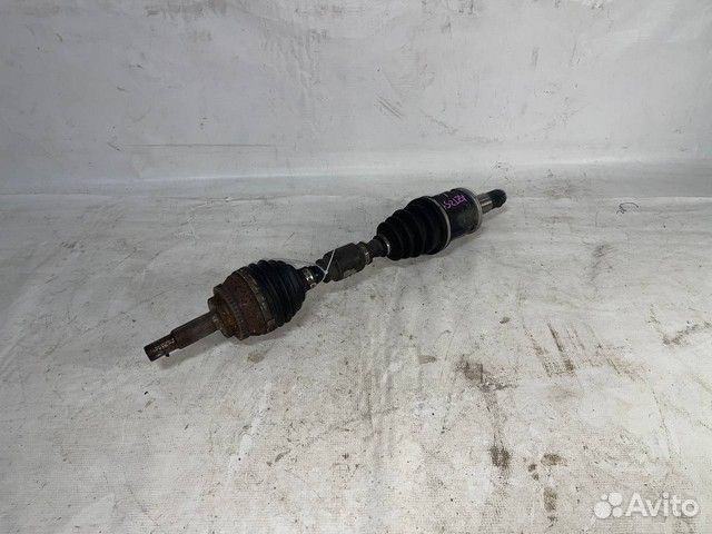 Привод передний левый Toyota Avensis