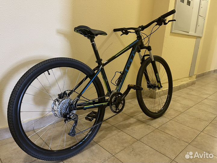 Горный велосипед GT avalanche sport 27,5