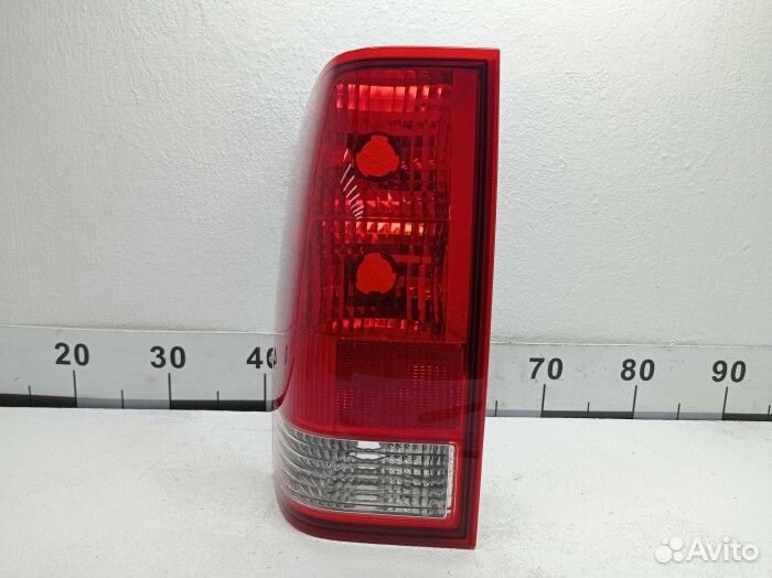 Фонарь задний левый для Nissan Titan