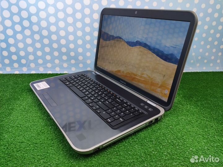 Ноутбук Dell Inspiron 17