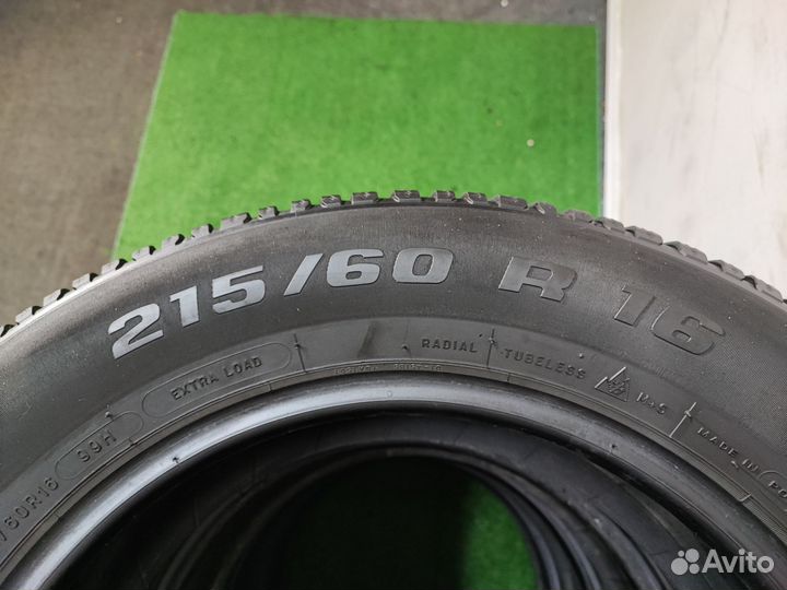 Bridgestone Blizzak Revo GZ 215/60 R16