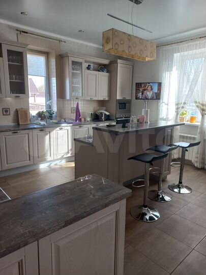 Дом 408 м² на участке 15 сот.