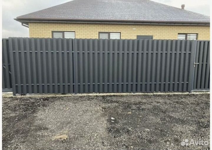 Забор и тираски