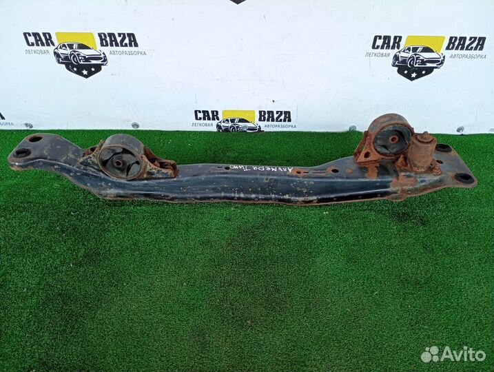 Балка подвески передняя (подрамник)