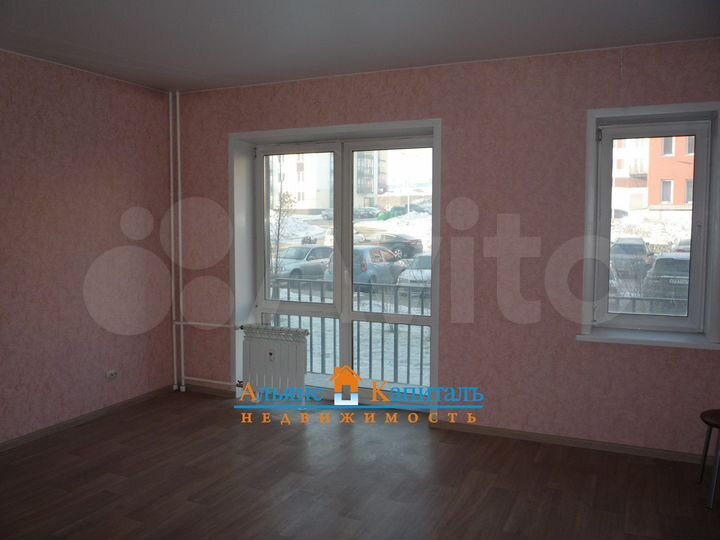 3-к. квартира, 65 м², 1/4 эт.