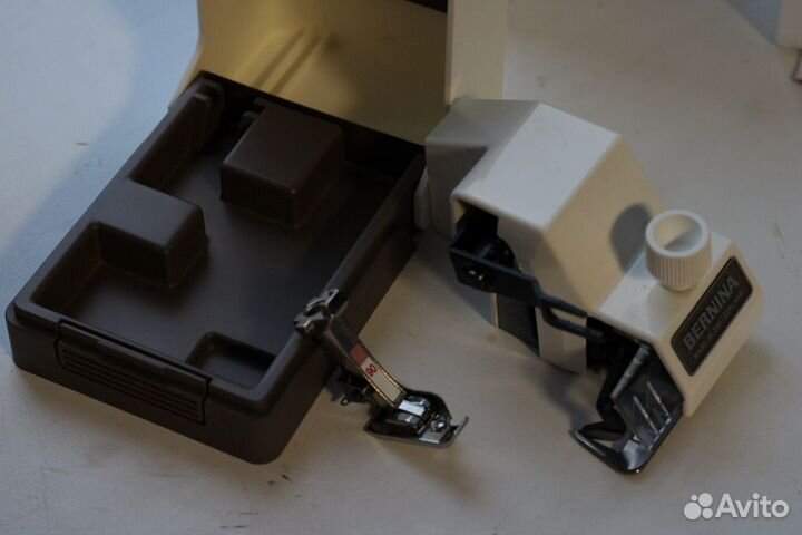 Нож для обрезки края с лапкой N90 (замена оверлока