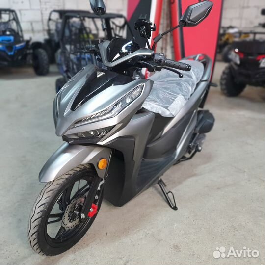 Скутер Honda Click (49cc) реплика колеса 14