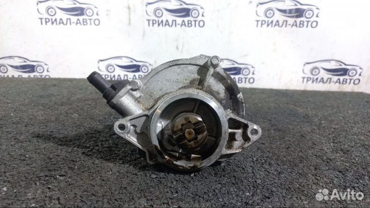 Насос вакуумный Volkswagen Touareg GP рестайлинг