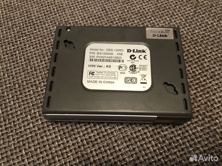 Коммутатор D-link DES-1005D