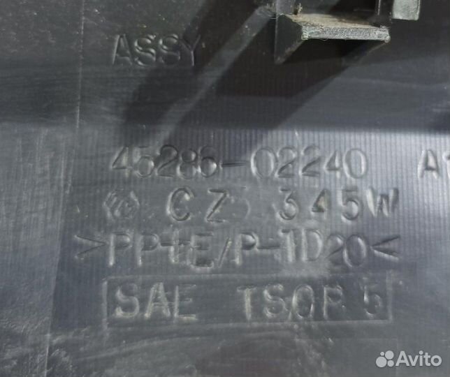 Кожух рулевой колонки Toyota Auris E150 E150