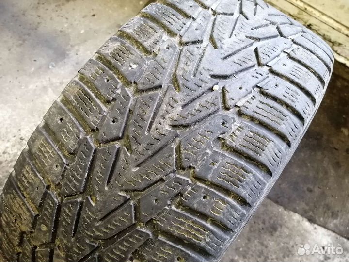 Nokian Tyres Hakkapeliitta 7 215/55 R16