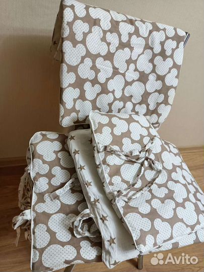 Детские мягкие бортики на кроватку