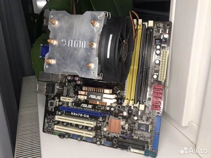 Материнская плата с процессором