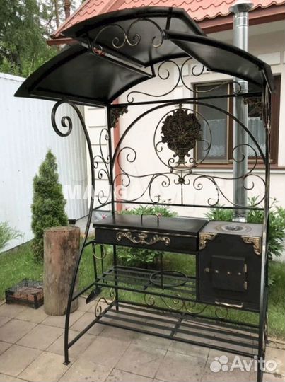 Мангал с крышей