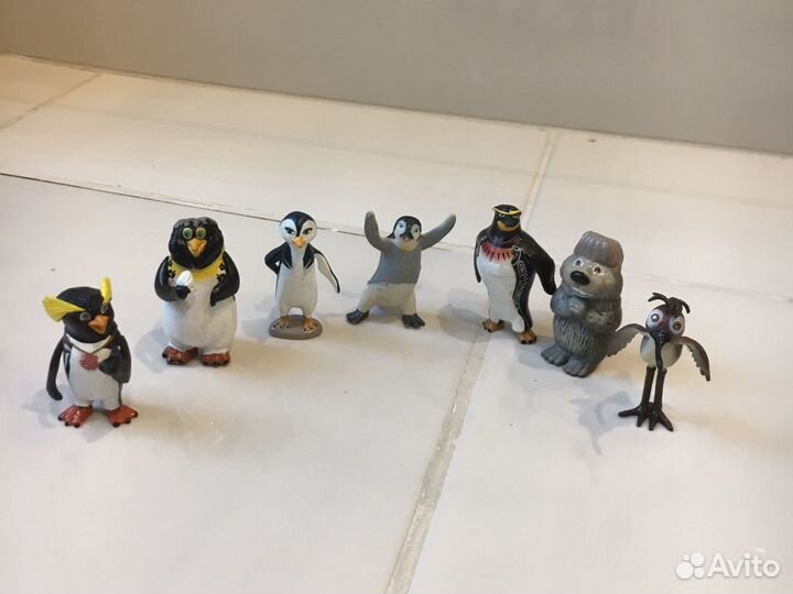 Фигурки Киндер-сюрприз серия Лови Волну