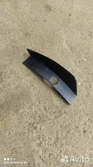 Накладка фонаря левая Citroen C4 picasso 2.0 I 16V