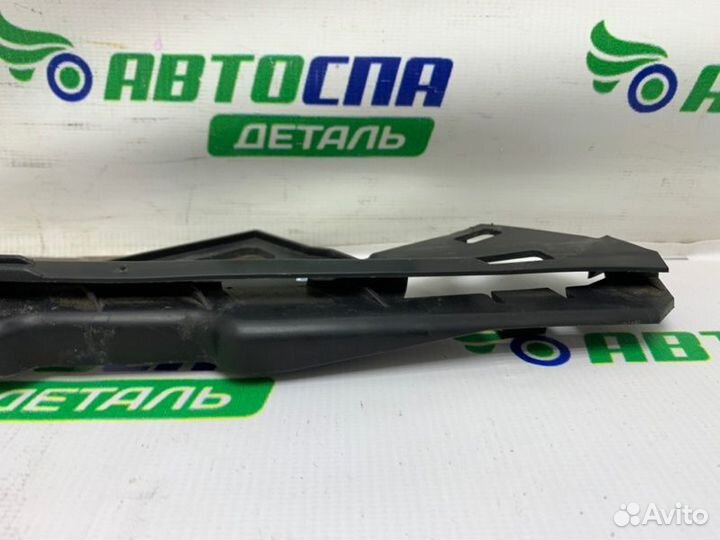 Кронштейн фары передний правый Volvo V50 B4184S11