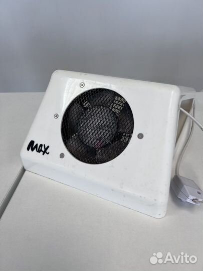 Пылесос настольный Max