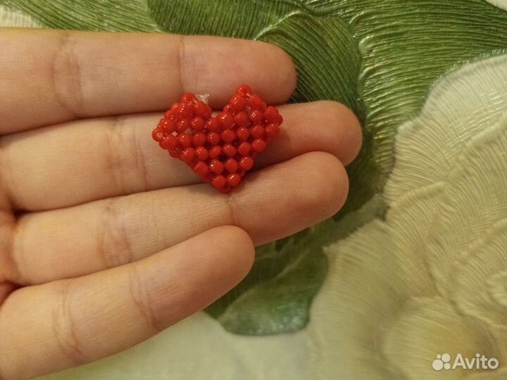 Фигурка из бисера сердечко
