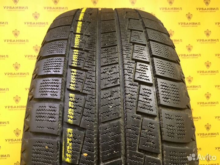 Hankook Winter I'Cept IZ W606 215/55 R17 93Q