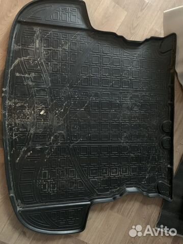 Резиновый коврик в багажник mitsubishi outlander