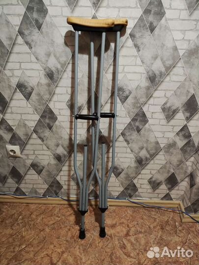 Костыли подмышечные