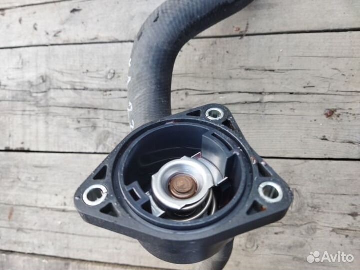 Корпус термостата Toyota Prius ZVW30 2zrfxe 2010