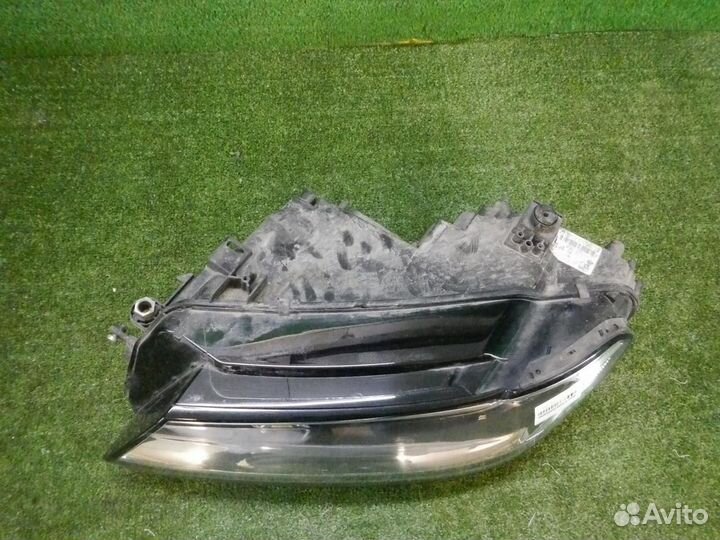 Фара левая Volkswagen Tiguan