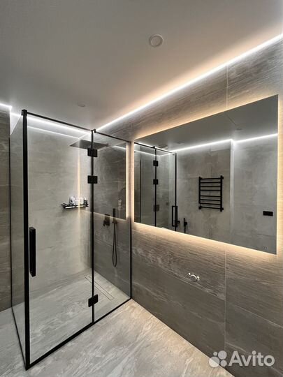 Большое зеркало с подстветом