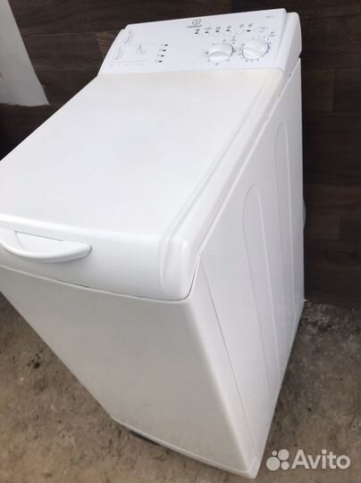 Стиральная машина с вертикальной загрузкой indesit