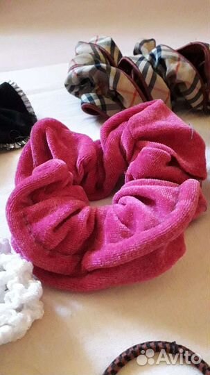Резинки и заколки для волос
