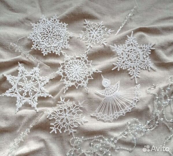 Ёлочные игрушки, новогодние украшения, снежинки