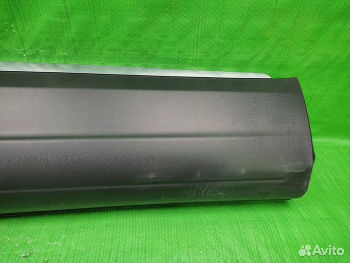 Накладка перед. прав. двери + хром Tiguan 11-16