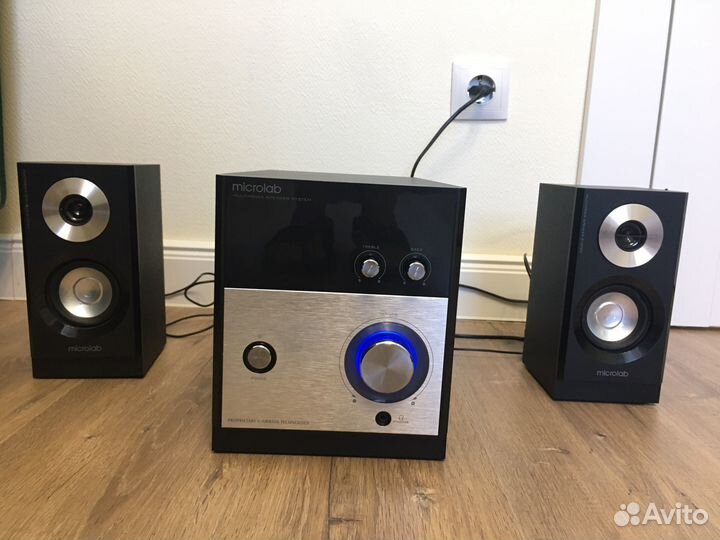 Акустическая система Microlab M-880