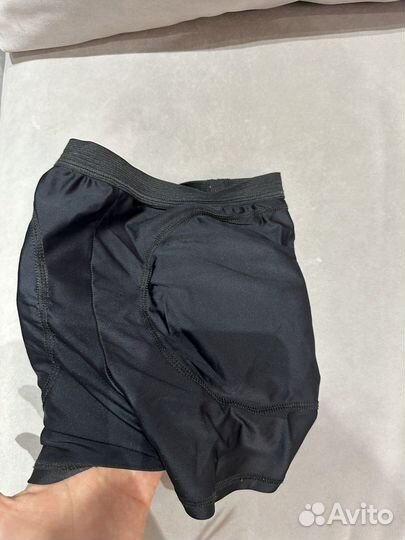 Тренировочный костюм и защита на фигурное катание