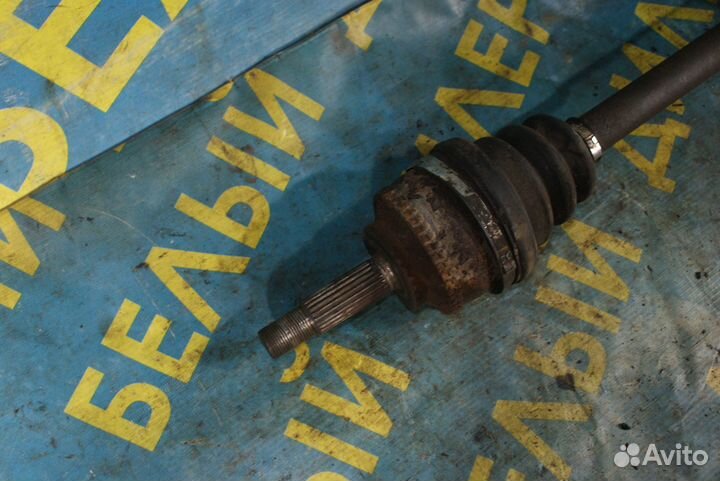 Передняя полуось Renault Scenic 1