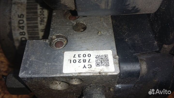 Блок ABS насос Nissan X-Trail T31 (2007-2014) M137