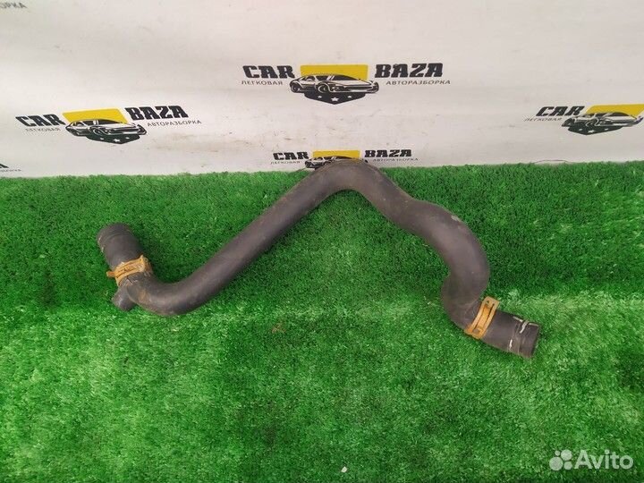 Патрубок системы охлаждения Renault Scenic