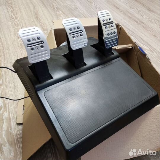 Игровой руль Thrustmaster T150 Pro + кпп zshifter