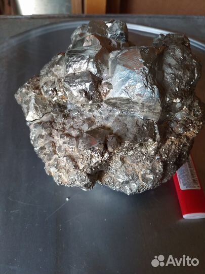 Друза пирита и др. камни и минералы