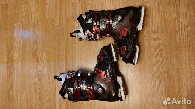 Горнолыжные ботинки atomic hawx