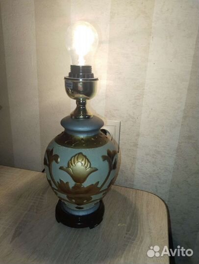 Лампа настольная