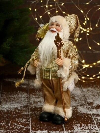 Дед мороз под елку