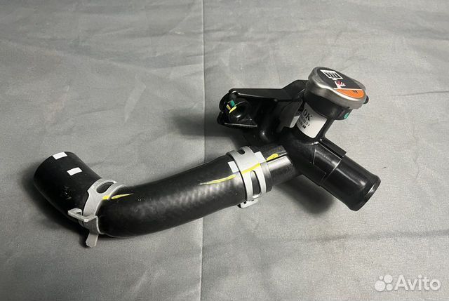 Тройник с патрубком Solaris 2 Rio 4 1.6